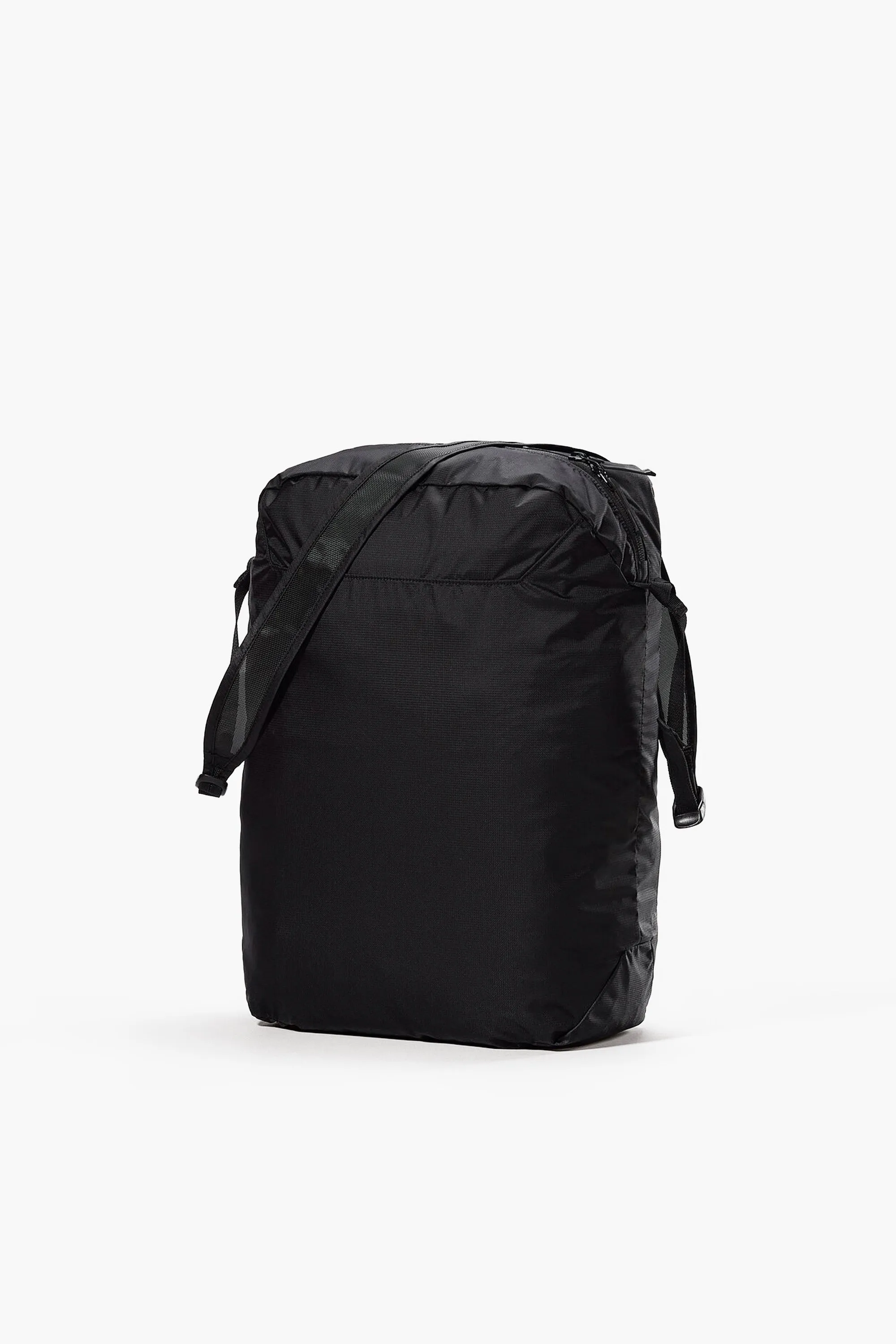 Arc'teryx Unisex Heliad 12 Tote in Black