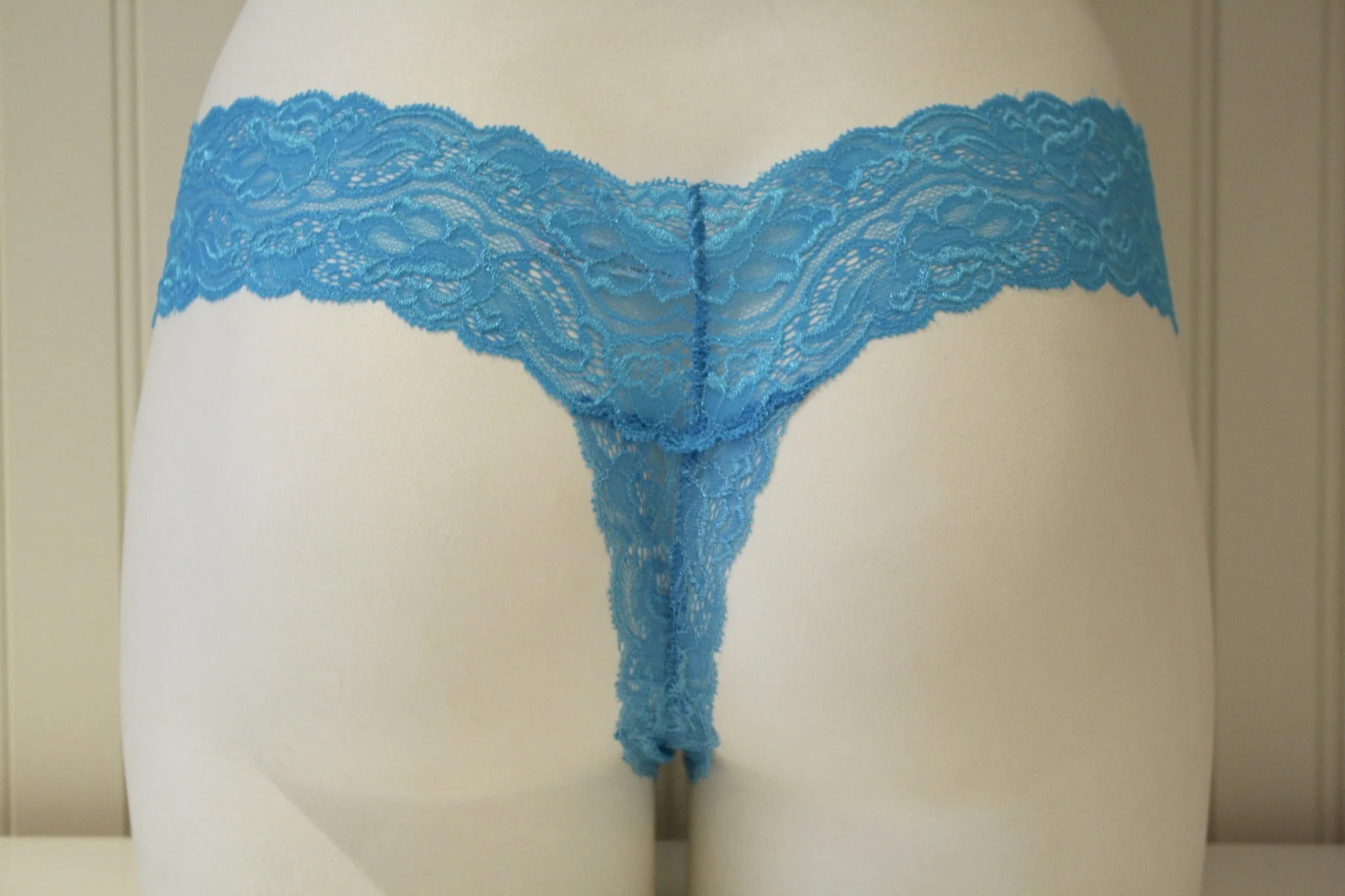 Chloe Lace Thong | Bluebird