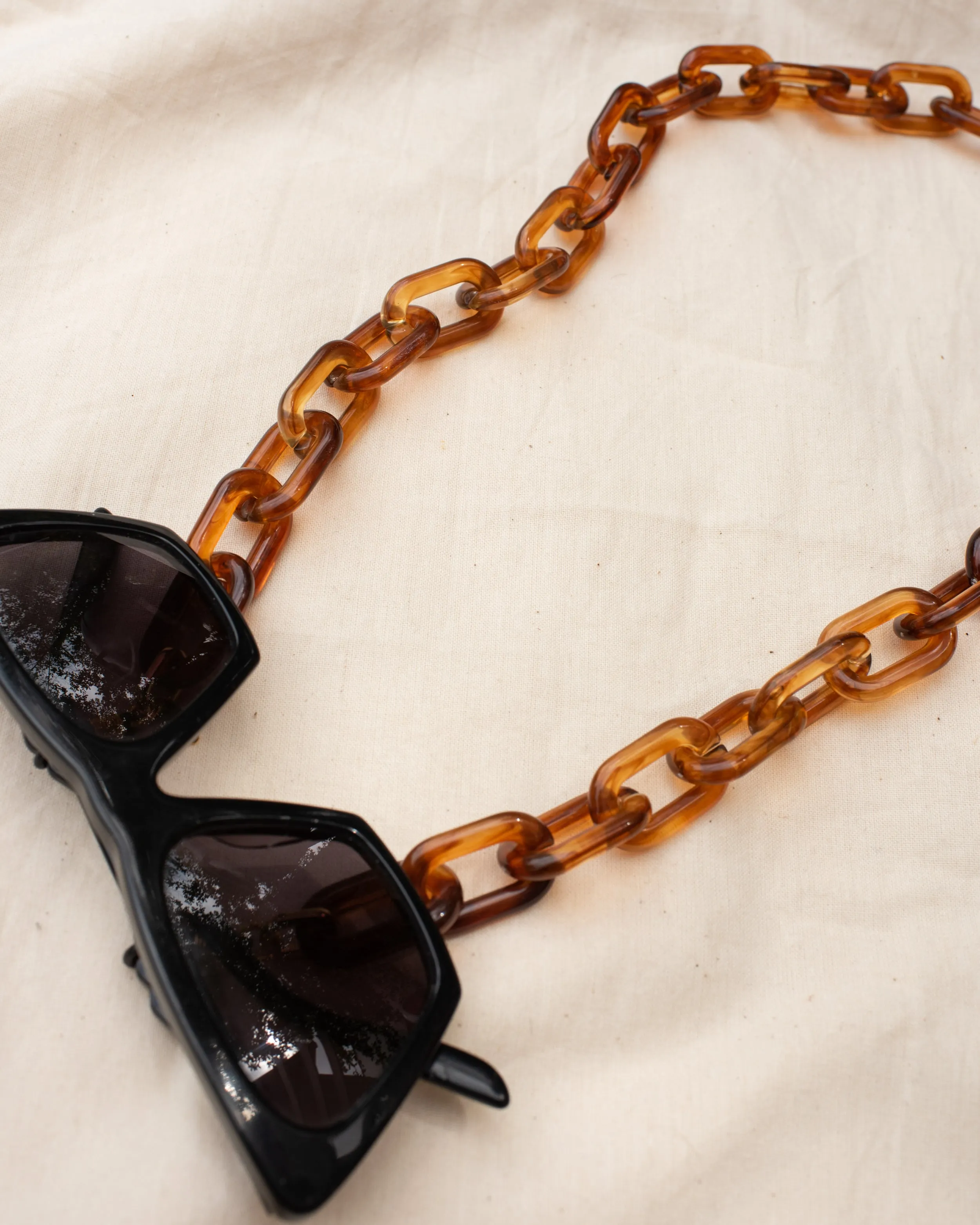 Extra Chunky Tortoise Eyewear Chain