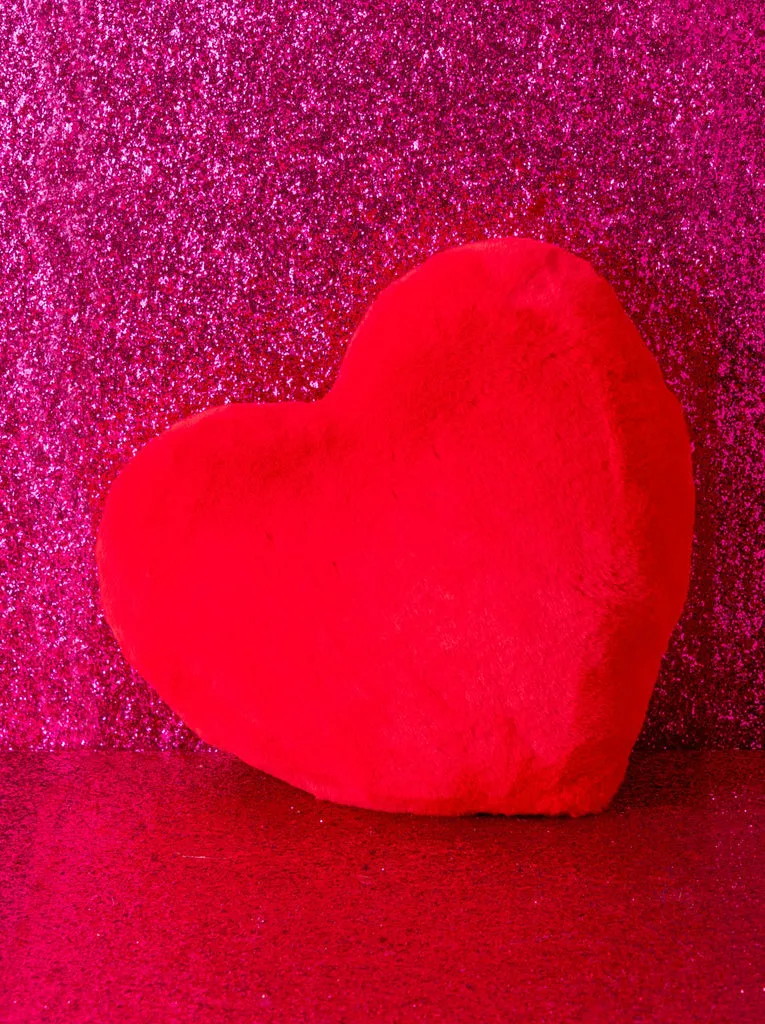 Shiraleah Jovi Heart Pillow - Red