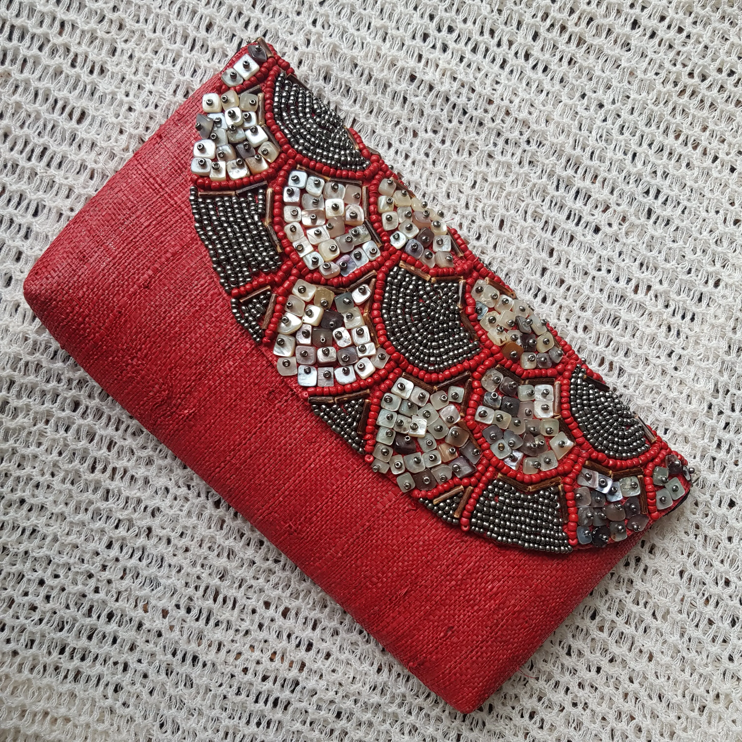 Siesta Envelope Clutch in Red