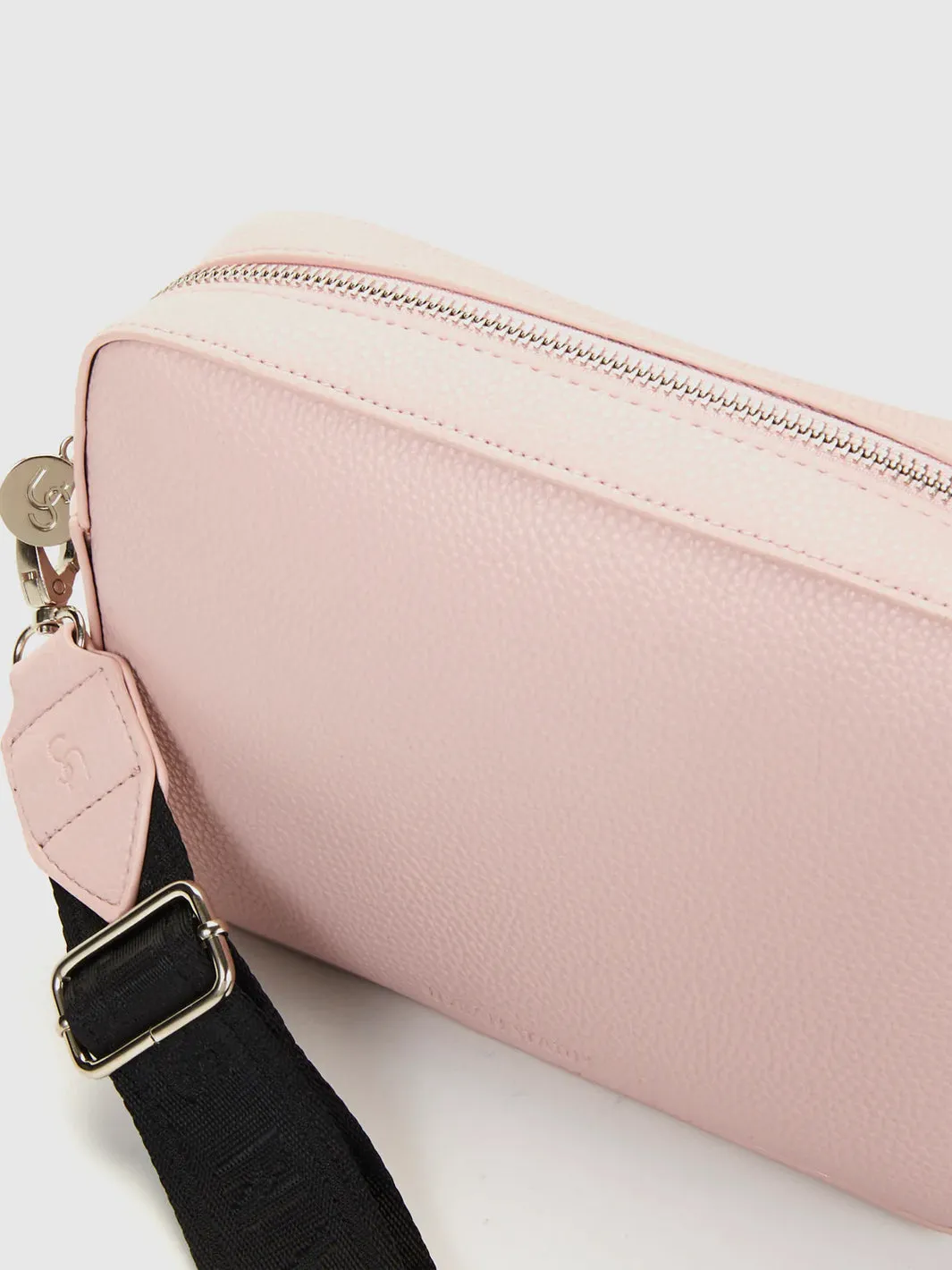 Urban Status Crossbody BOND Bag