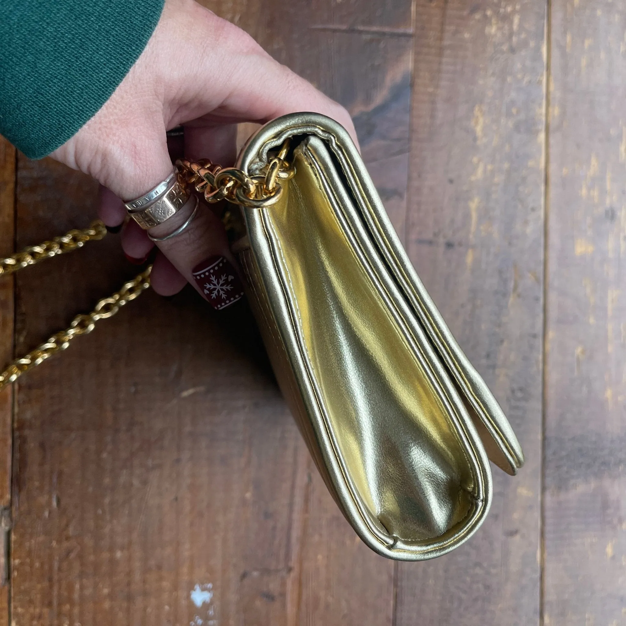 Vintage Metallic Gold Lame Quilted Clutch by Anne Klein for Calderon. 1970s Fashion.