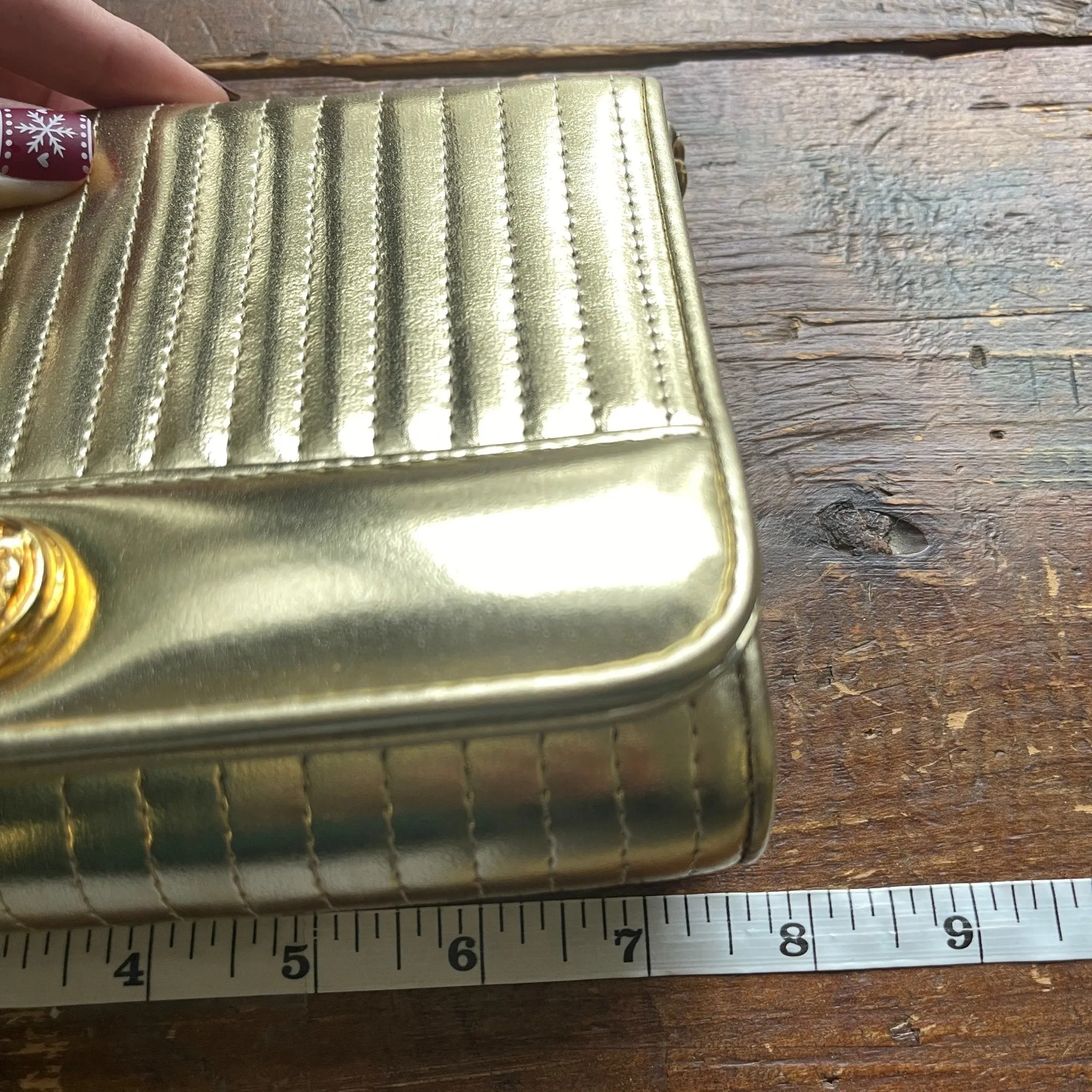 Vintage Metallic Gold Lame Quilted Clutch by Anne Klein for Calderon. 1970s Fashion.